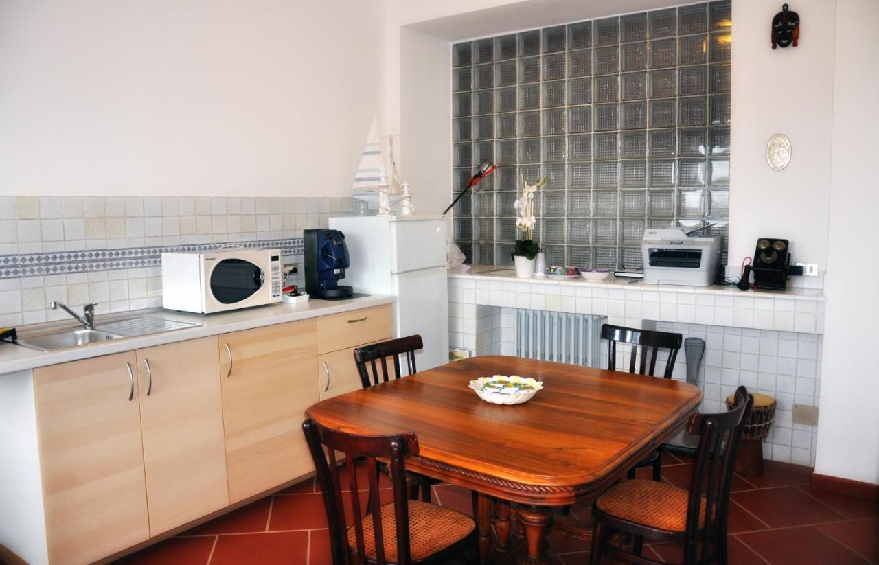B&B Casa Di Donna 泰卡斯 外观 照片