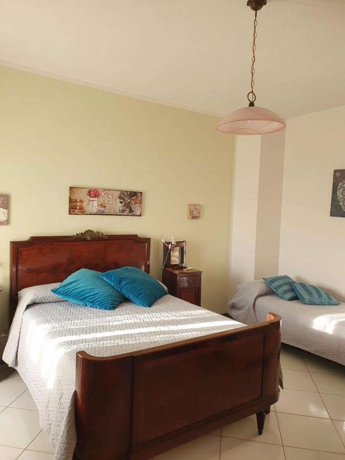 B&B Casa Di Donna 泰卡斯 外观 照片