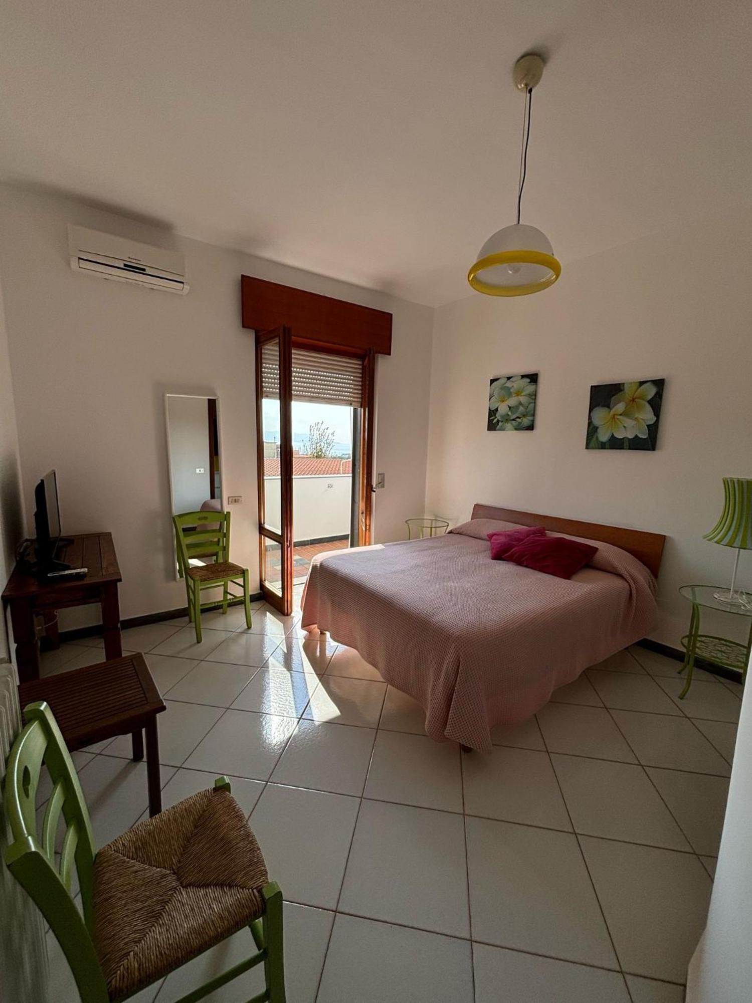 B&B Casa Di Donna 泰卡斯 外观 照片